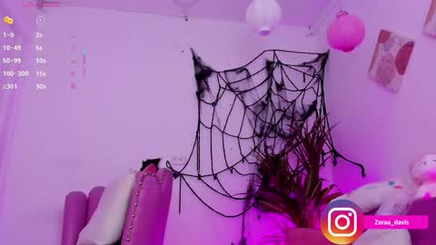 Snapshot of zaradaviss chatting on October 31, 9:41 pm Zara online show from October 31, 9:41 pm