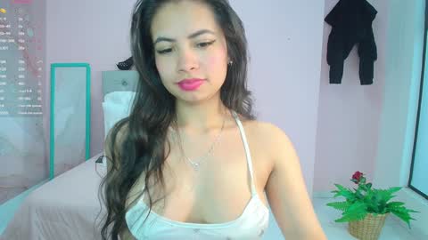 Zarah  online show from January 28, 8:04 pm