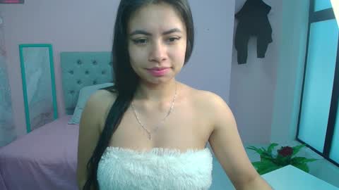 Zarah  online show from December 11, 2:22 pm