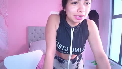 Zarah  online show from December 6, 4:17 pm