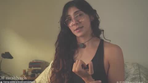 Snapshot of zarahlynch chatting on November 1, 10:03 pm Miss Lynch Next show 2911 online show from November 1, 10:03 pm