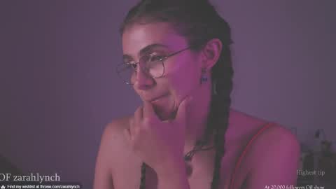 Snapshot of zarahlynch chatting on September 30, 1:22 am Miss Lynch Next show 2911 online show from September 30, 1:22 am