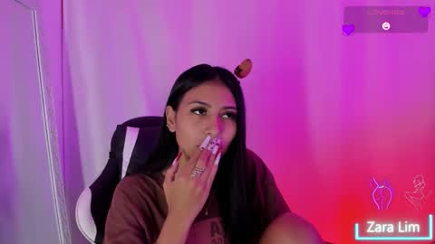 Zara Lim  online show from October 6, 2:12 pm