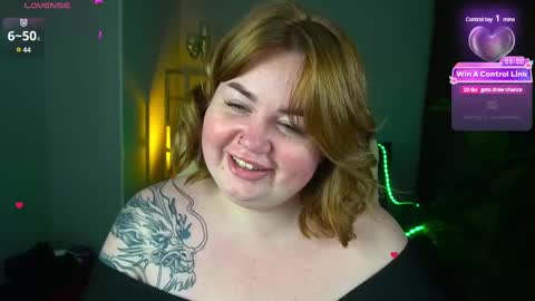 Lola online show from December 7, 2:35 pm