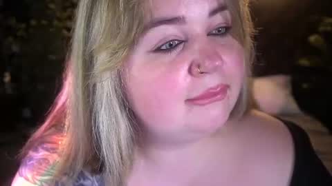 Lola online show from August 6, 8:38 pm