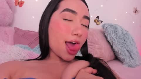 Zara online show from April 5, 11:31 am