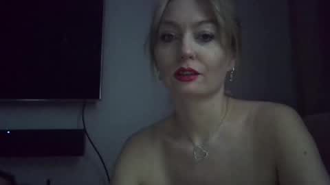 Snapshot of zarinaswift chatting on January 13, 4:18 am Zarina Swift online show from January 13, 4:18 am
