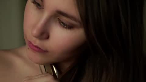 Snapshot of zeldaes chatting on October 15, 1:08 am Emilia online show from October 15, 1:08 am