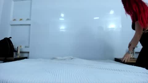 Zenda Evans online show from September 22, 3:27 am