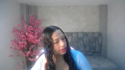 Snapshot of zhara_rose_sub chatting on December 28, 3:04 am Zhara online show from December 28, 3:04 am