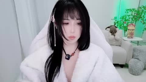 zhen online show from February 5, 5:05 pm