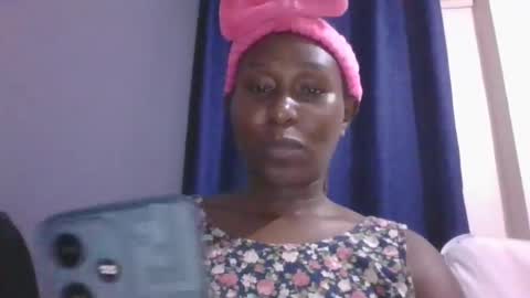 Snapshot of zindzi chatting on October 13, 7:38 pm Miss Zindzi online show from October 13, 7:38 pm