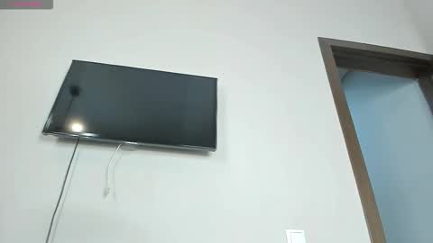 Snapshot of zirael_swan chatting on October 22, 1:43 am zirael_swan online show from October 22, 1:43 am