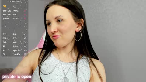 Zlata  Mon Tue Thu Fri Sun Sa GMT 3 0000pm - 0600pm  online show from December 11, 3:37 pm