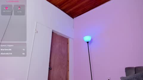 Snapshot of zoe6x chatting on September 20, 3:10 pm zoe online show from September 20, 3:10 pm