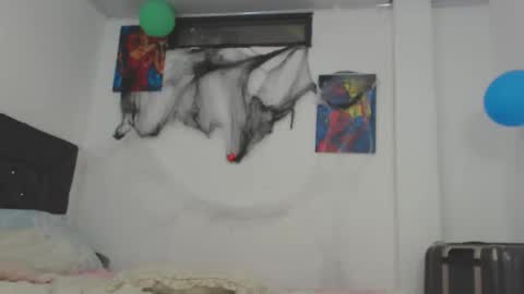 Snapshot of zoe_cb_latina chatting on November 1, 2:16 am Zoe online show from November 1, 2:16 am