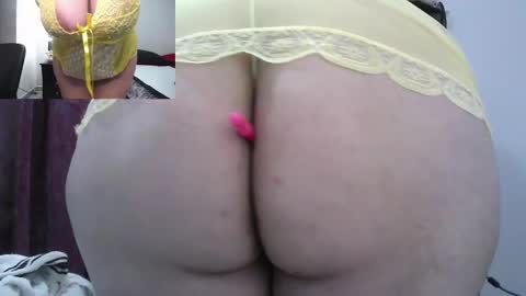 zoe hotxxx online show from February 15, 4:12 pm