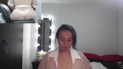 zoe hotxxx online show from February 9, 11:57 pm