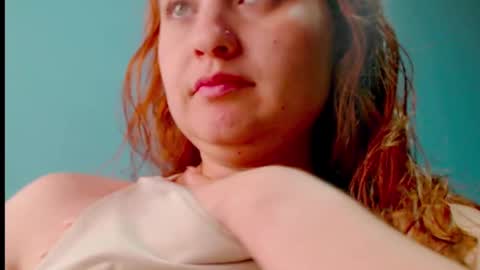 Snapshot of zoe_jones2 chatting on February 20, 2:02 pm Zoe online show from February 20, 2:02 pm
