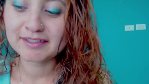 Snapshot of zoe_jones2 chatting on February 15, 8:34 pm Zoe online show from February 15, 8:34 pm