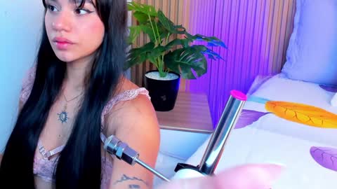 Zoe online show from December 2, 11:11 am