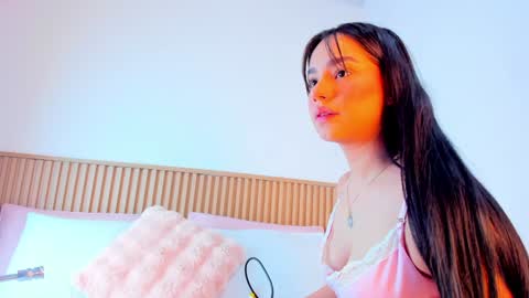 Zoe online show from December 19, 11:07 am