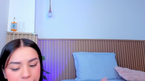 Zoe online show from December 13, 11:13 am