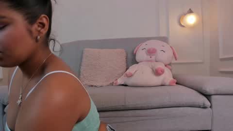 Zoe online show from December 22, 3:00 am