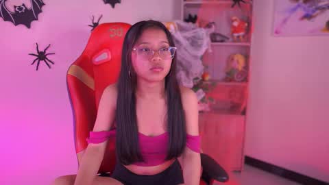 Zoe  online show from October 11, 4:20 pm