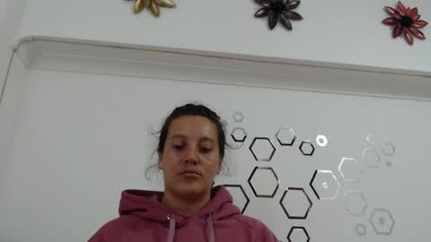 Carolina online show from January 5, 8:56 pm