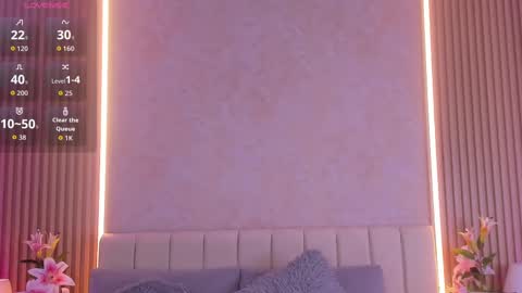 Snapshot of zoebarlowe chatting on September 9, 3:06 am zoebarlowe online show from September 9, 3:06 am