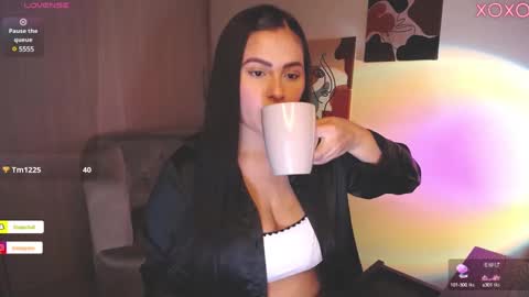 Zoe Bolton online show from December 6, 2:06 pm
