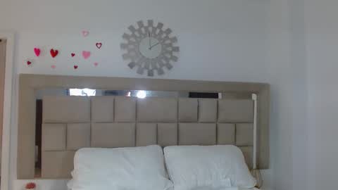 Snapshot of zoecruzz chatting on September 24, 4:06 pm ZOE online show from September 24, 4:06 pm