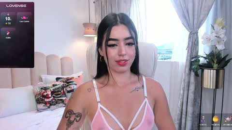 Snapshot of zoee_jackson chatting on December 21, 8:00 pm zoee jackson online show from December 21, 8:00 pm