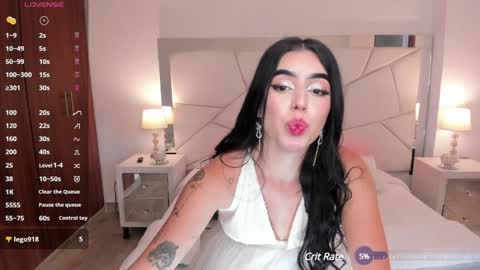 Snapshot of zoee_jackson chatting on December 3, 8:17 pm zoee jackson online show from December 3, 8:17 pm