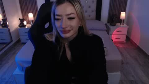 zoe online show from October 26, 10:38 pm