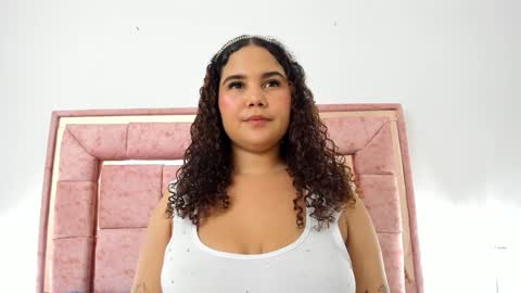 zoee online show from December 17, 3:28 am