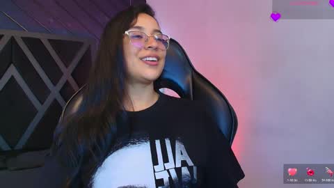 Zoe 3 online show from March 30, 5:34 pm