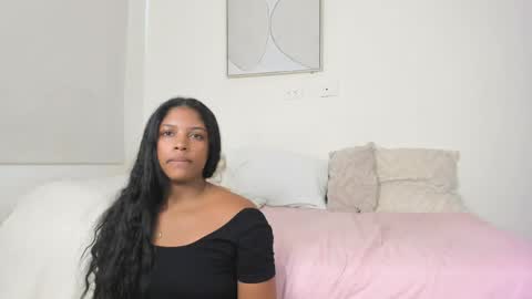 zoegarner10 online show from June 9, 7:35 pm