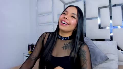 Snapshot of zoeswanx chatting on October 18, 2:31 pm ZoeSwam online show from October 18, 2:31 pm