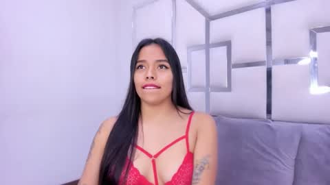 Snapshot of zoeswanx chatting on February 14, 11:10 am ZoeSwam online show from February 14, 11:10 am