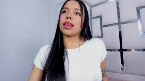 Snapshot of zoeswanx chatting on September 21, 2:16 pm ZoeSwam online show from September 21, 2:16 pm