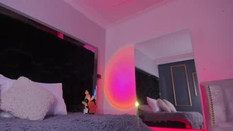 Snapshot of zoevidal_ chatting on January 22, 11:45 am zoevidal_ online show from January 22, 11:45 am