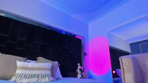 Snapshot of zoevidal_ chatting on March 9, 11:47 am zoevidal_ online show from March 9, 11:47 am