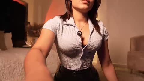 Snapshot of zoevidal_ chatting on October 30, 12:17 pm zoevidal_ online show from October 30, 12:17 pm