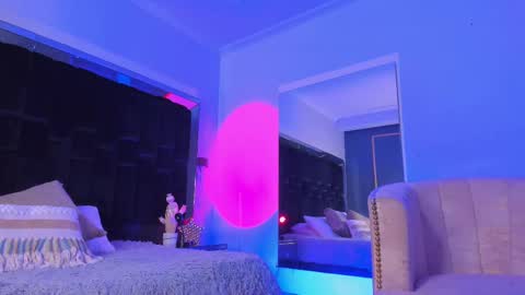 Snapshot of zoevidal_ chatting on February 28, 11:47 am zoevidal_ online show from February 28, 11:47 am