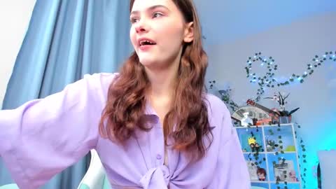 Snapshot of zoey_lane chatting on October 22, 3:22 am Zoey Lane online show from October 22, 3:22 am