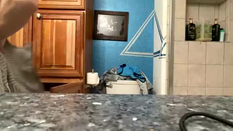 Zoey Portland online show from April 18, 3:31 am