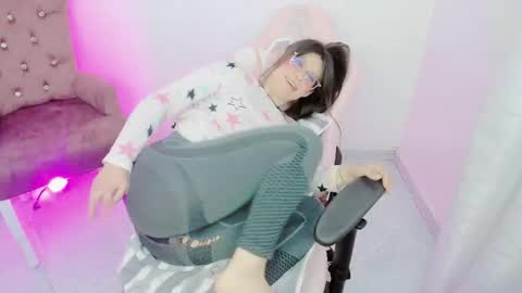 Alicie online show from October 18, 11:24 am