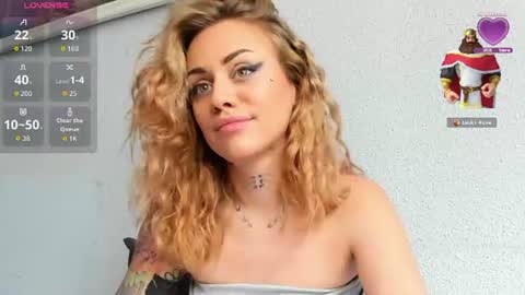 Mia online show from June 23, 2:37 pm